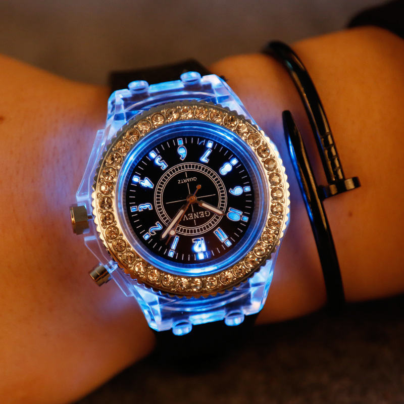 Women Watch Luminous Personali - Jewelry Diamond Watches 评论和价格