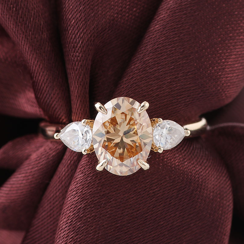 Provence 10K Yellow Gold Three - Moissanite Ring 评论和价格