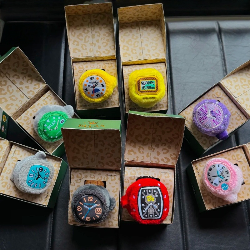 In Stock Pop Sunday Plush Rela - Jewelry And Watches Box 评论和价格