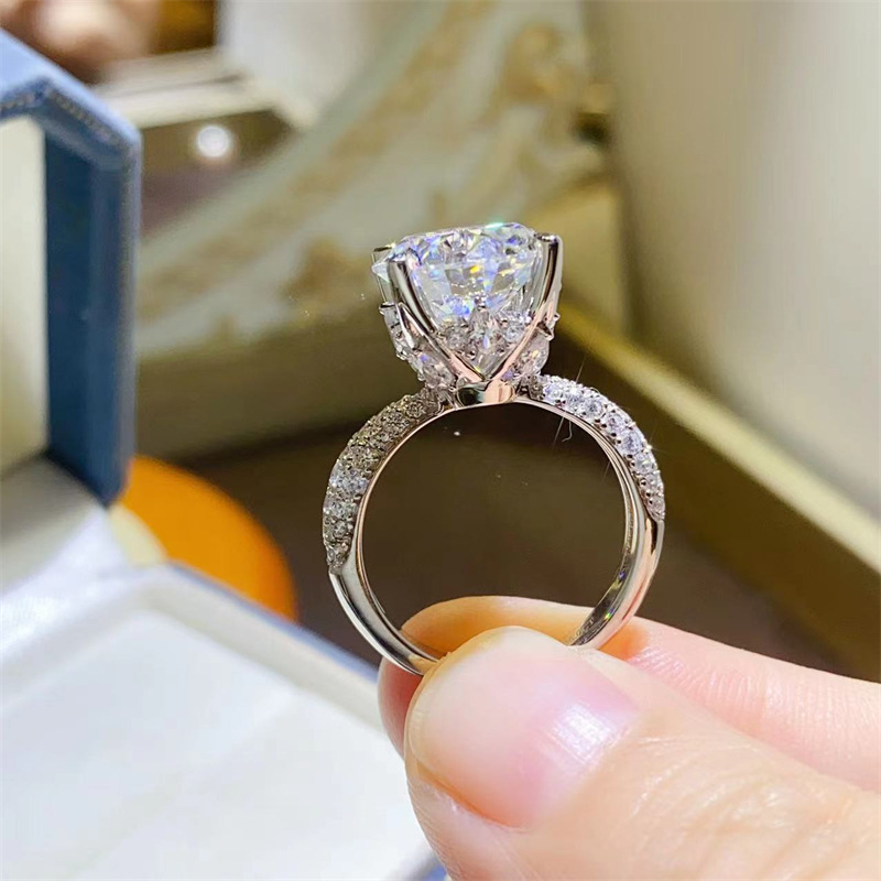 5 Carat D Color VVS1 Moissanit - Moissanite Ring 评论和价格